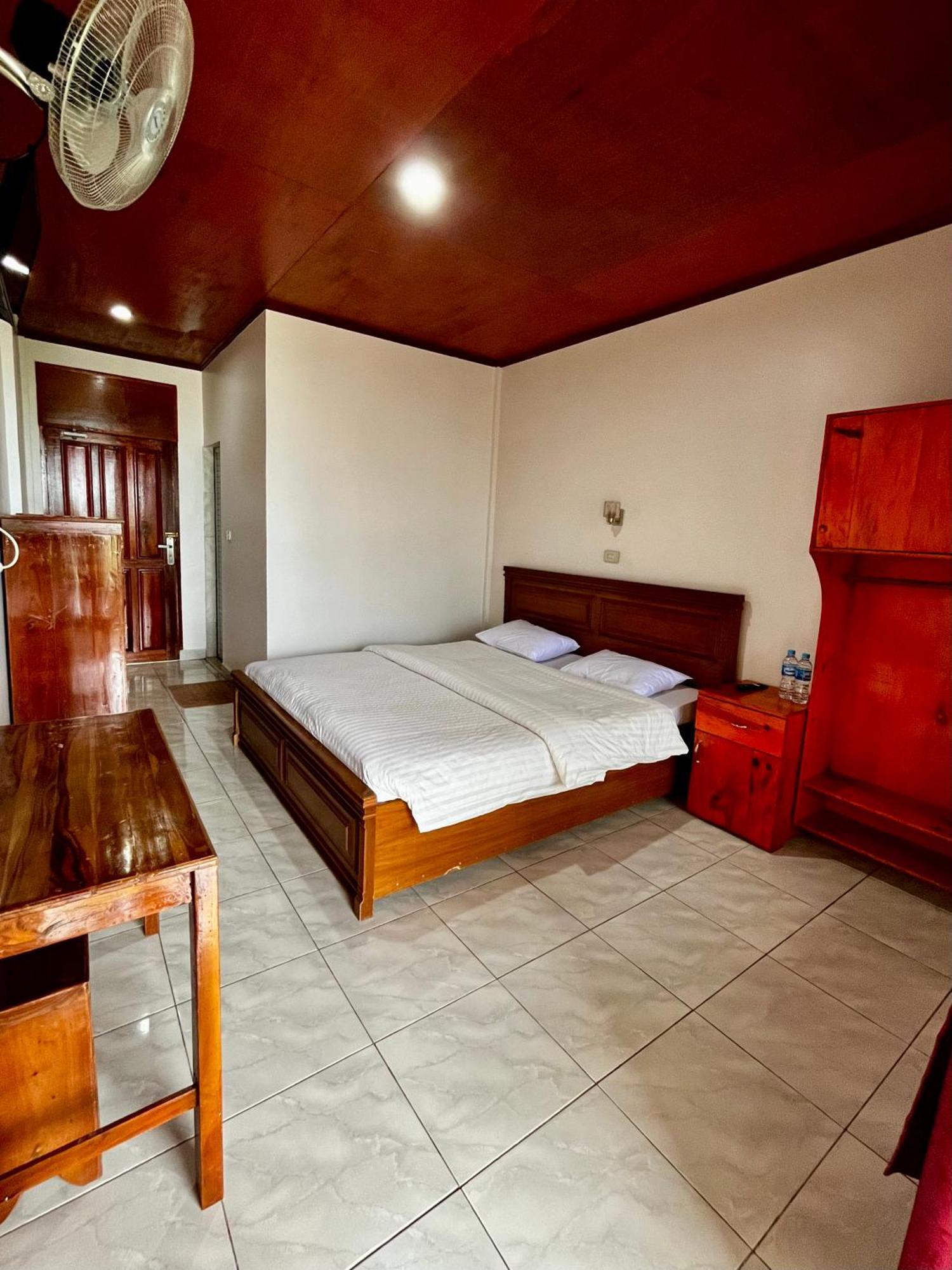 Gokhon Guest House Tuktuk Eksteriør billede